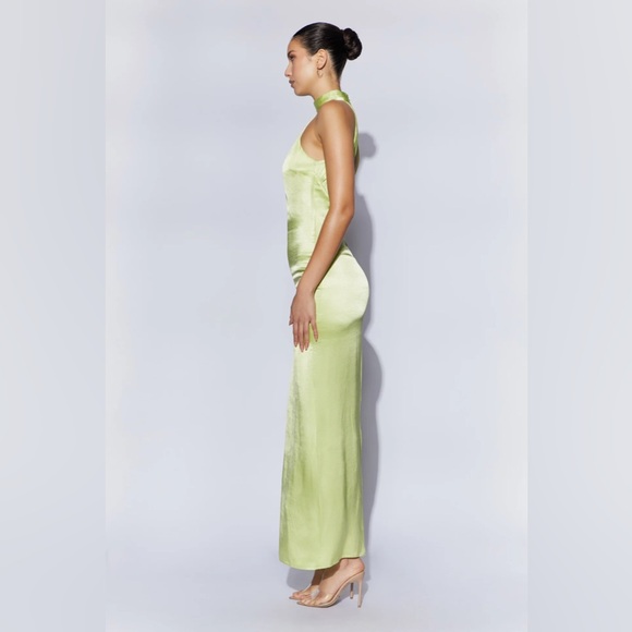 CLAIRE - Picture 4 of 7